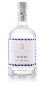 Liquori di Tivoli - Sibilla Grappa di Vinacce. Grappa di vinacce italiane altamente selezionate, caratterizzata dalla prevalenza del vitigno San Giovese.